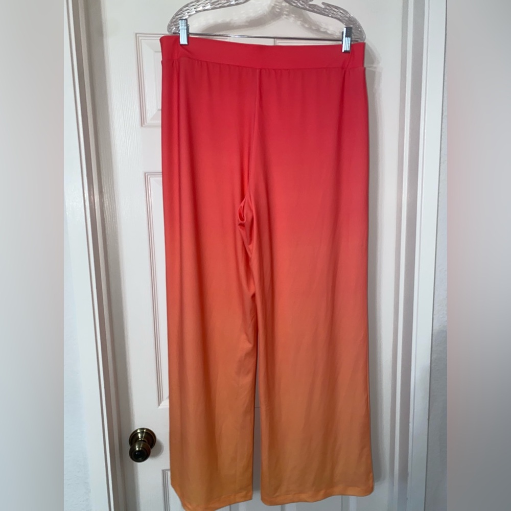 Boston Proper So Chic One Shoulder Ombre Fringe Top with matching pants. Size L - Picture 7 of 16